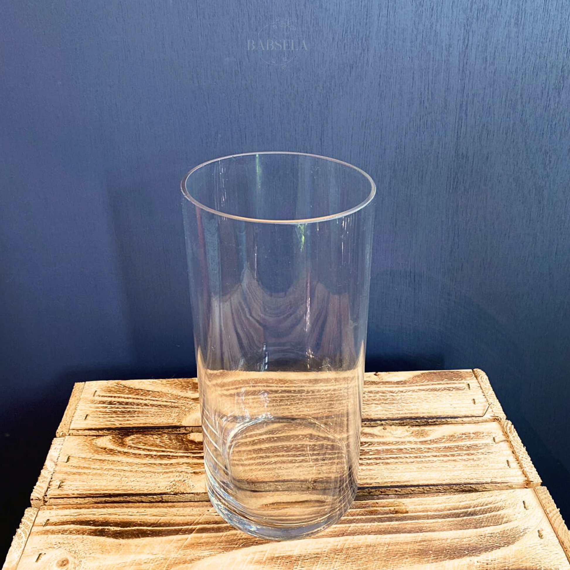 Clear bouquet glass vase C from best florist near Beckenham for flowers near me