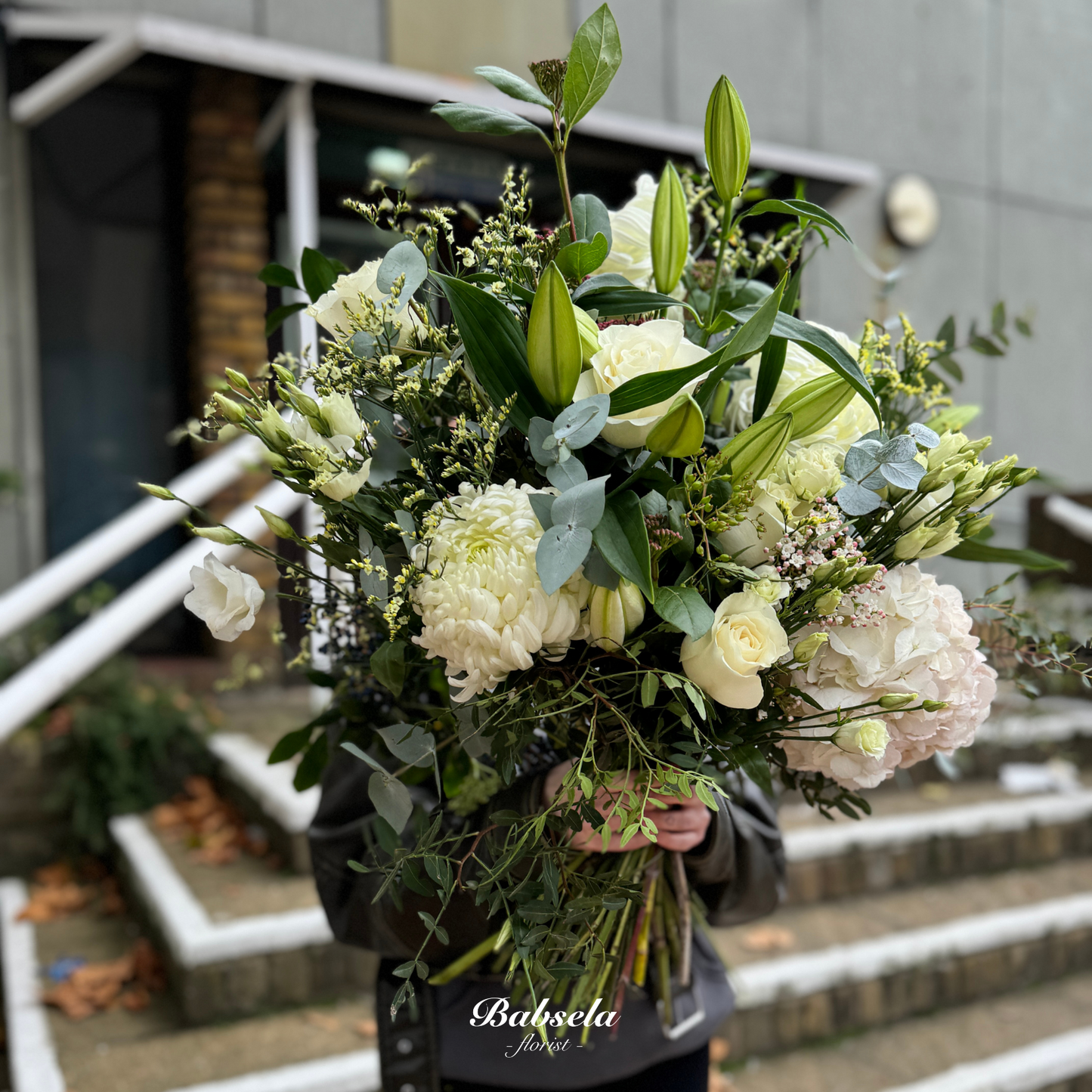 White Moon Bouquet